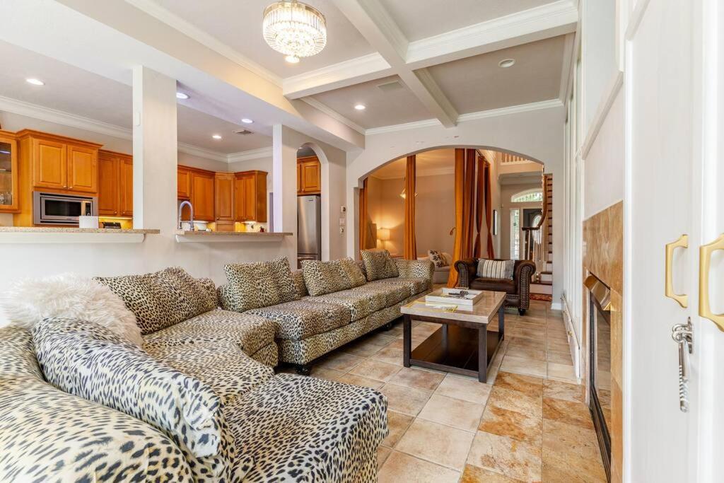 Insperit Home At Galleria With Heated Pool Spa Χιούστον Εξωτερικό φωτογραφία